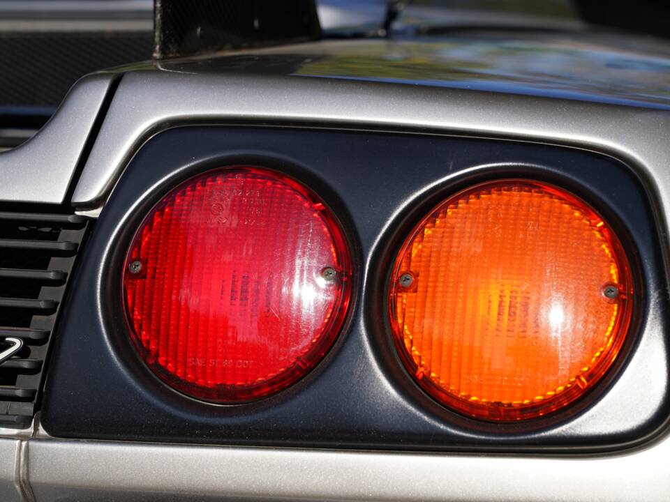 Image 14/16 of Lamborghini Diablo SV (1999)