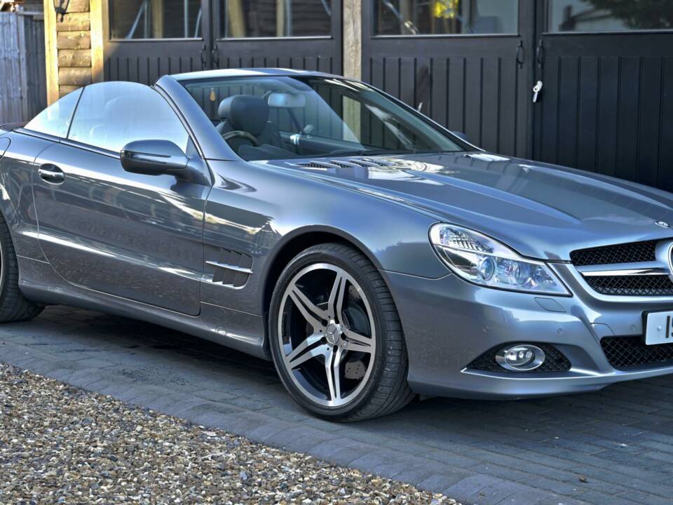 Image 1/50 of Mercedes-Benz SL 500 (2008)