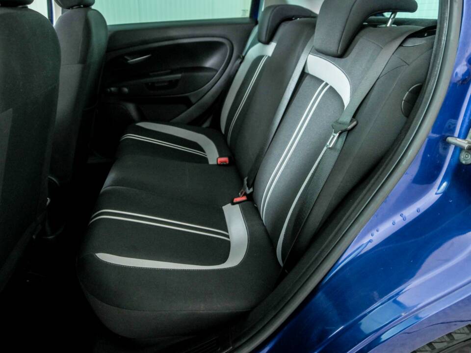 Bild 35/50 von FIAT Grande Punto 1.4 (2009)