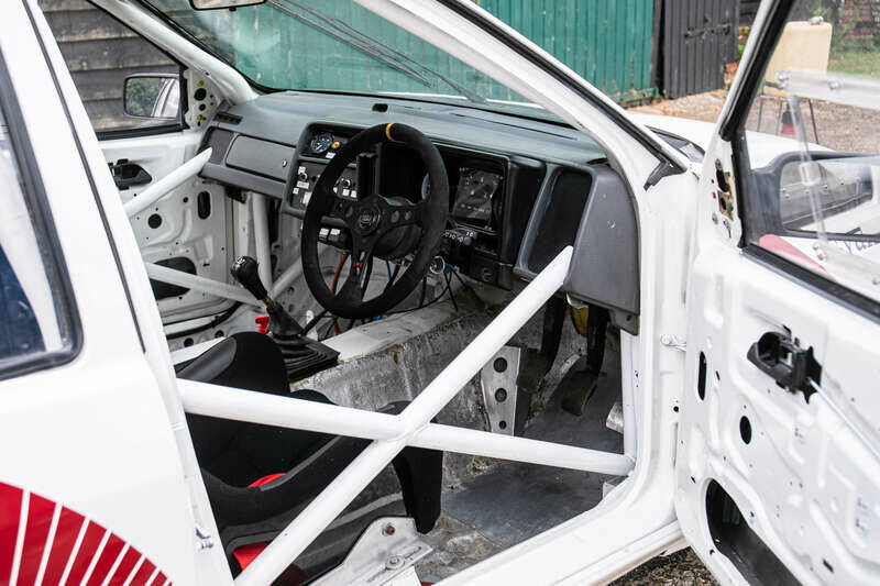 Image 43/50 of Ford Sierra RS Cosworth (1988)