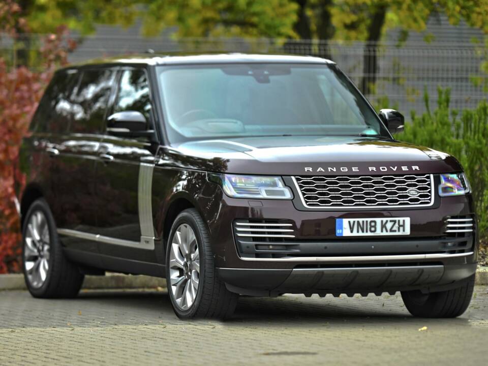 Image 7/50 of Land Rover Range Rover V8 SV Autobiography (2018)