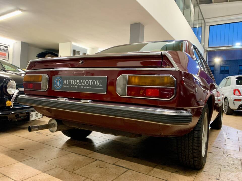 Image 13/17 of Lancia Beta Coupe 1600 (1978)