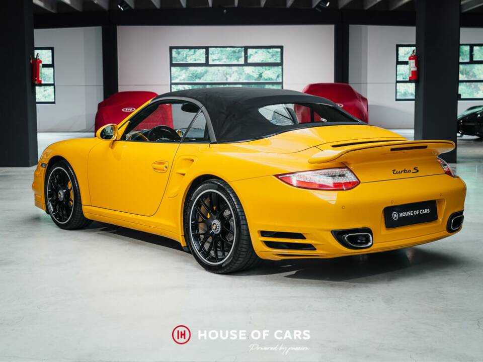 Immagine 9/24 di Porsche 911 Turbo S (2011)
