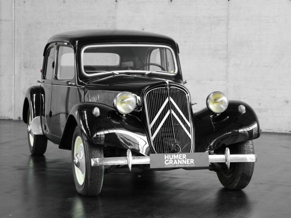 Image 6/50 of Citroën Traction Avant 11 BL (1953)