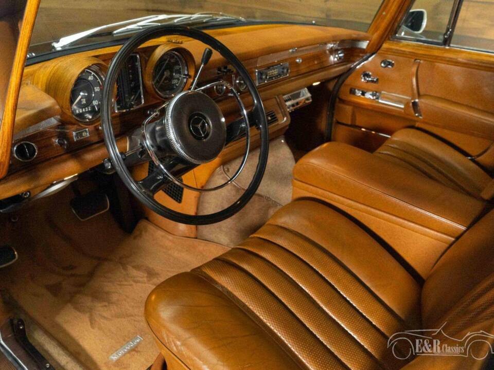 Image 2/19 of Mercedes-Benz 600 (1967)