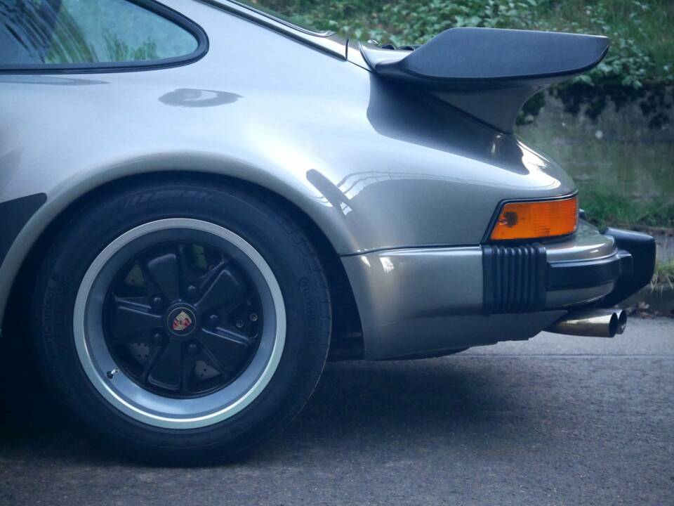 Immagine 10/34 di Porsche 911 Turbo 3.3 (1981)