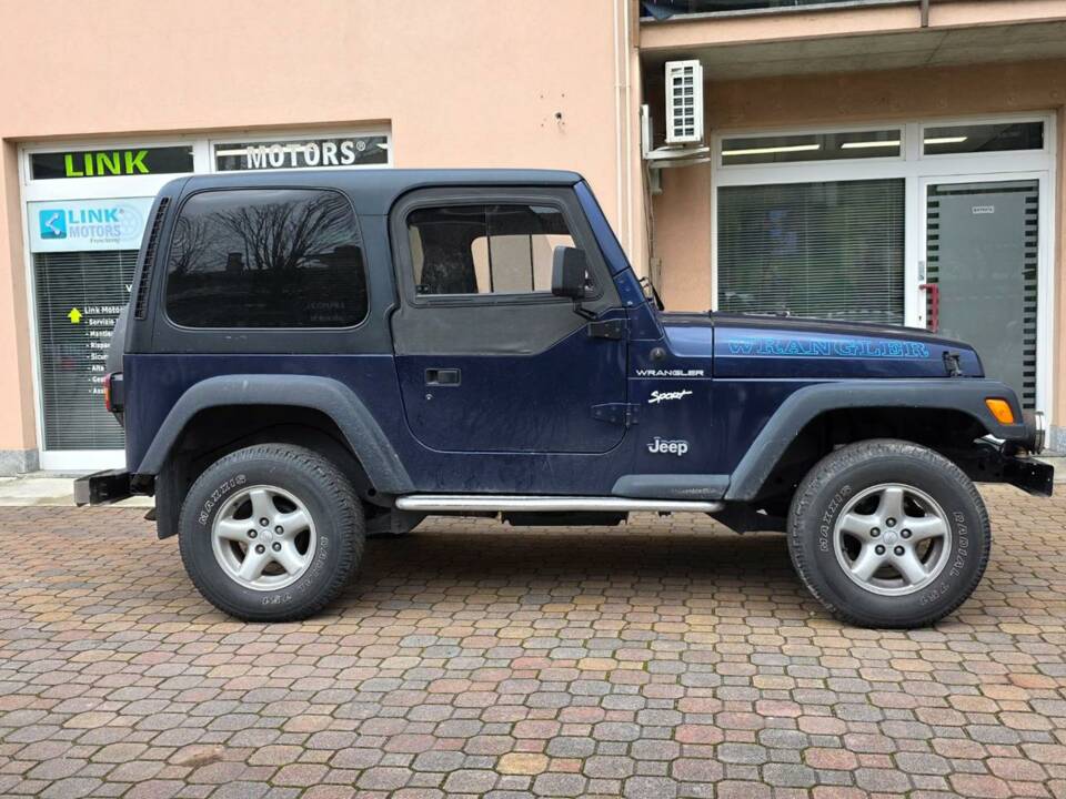 Afbeelding 9/45 van Jeep Wrangler Sport Hardtop 2.5 (1997)