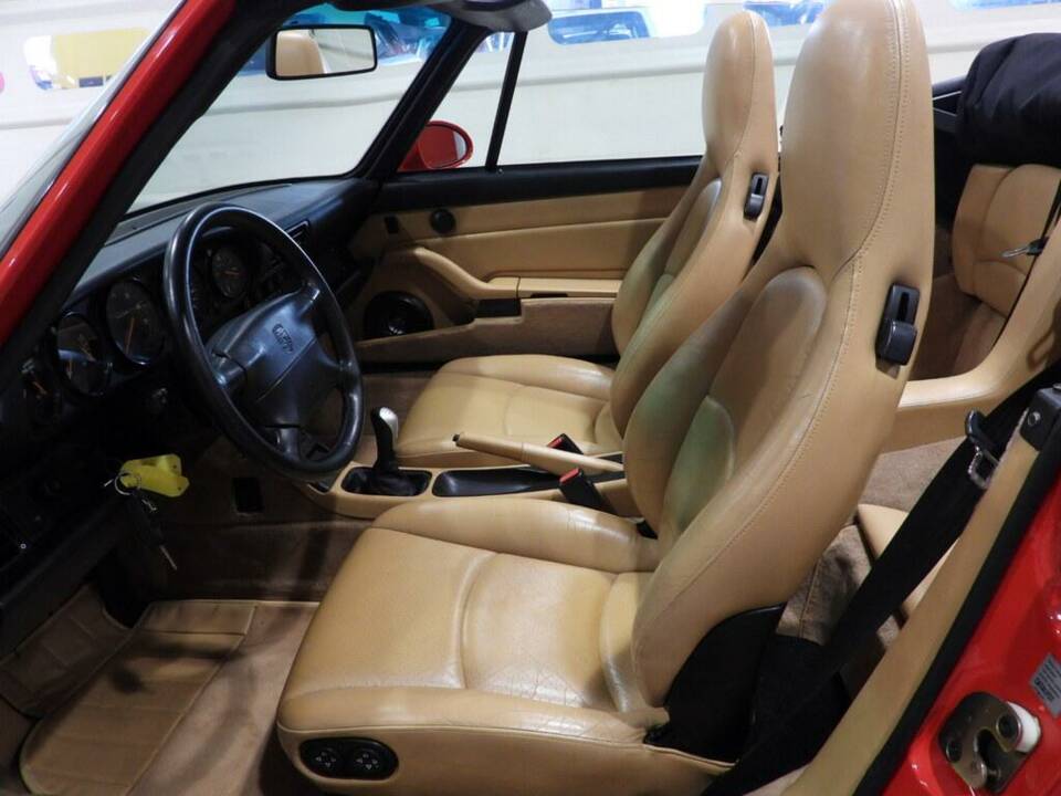 Afbeelding 3/10 van Porsche 911 Carrera 4 (1995)