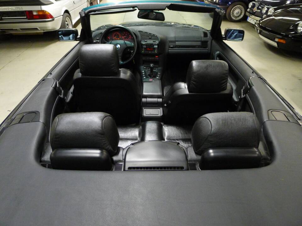 Imagen 8/35 de BMW 328i (1996)