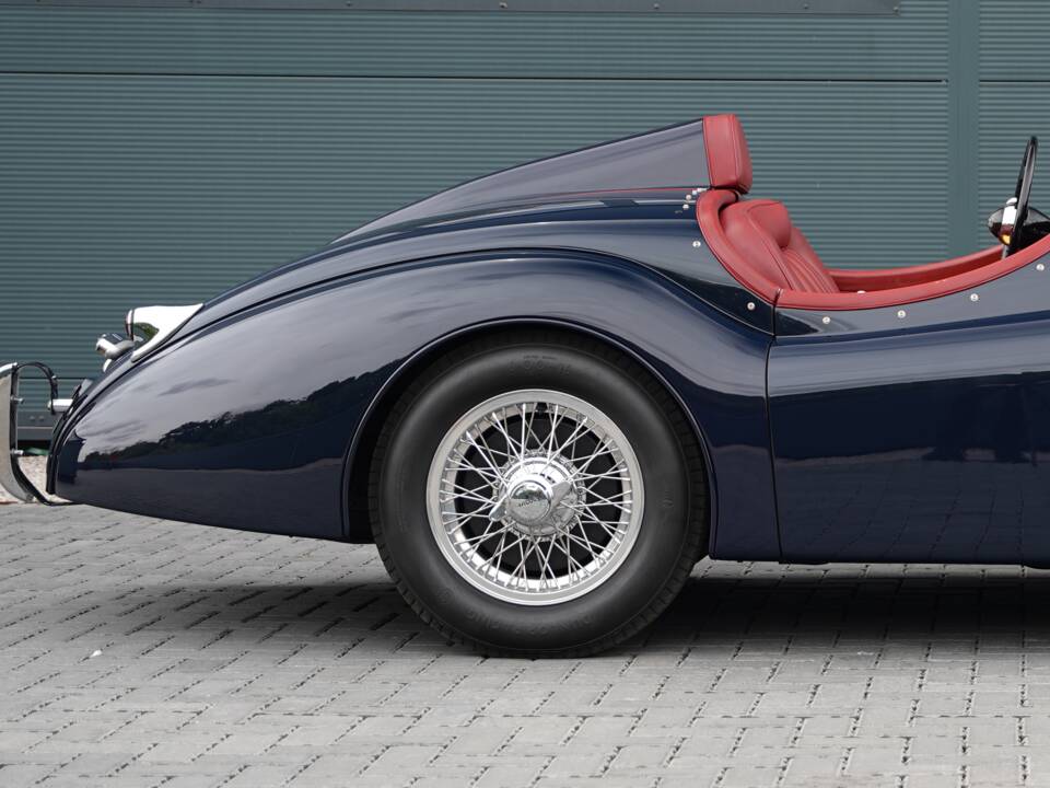 Bild 23/50 von Jaguar XK 120 SE OTS (1954)