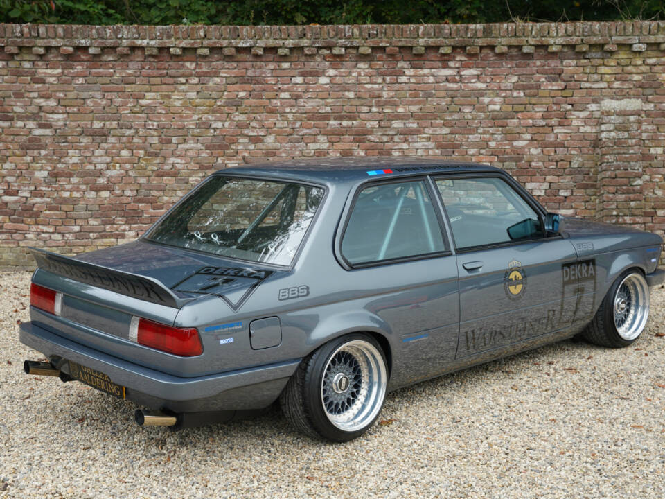 Image 2/50 de BMW 323i (1978)