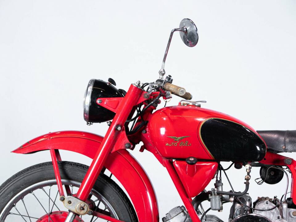 Image 16/50 of Moto Guzzi DUMMY (1955)