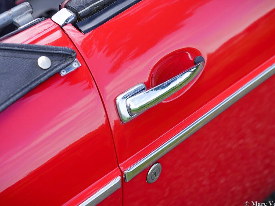 Image 21/39 de MG MGB (1964)