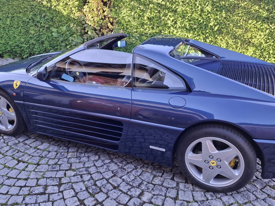 Immagine 30/37 di Ferrari 348 GTS (1994)