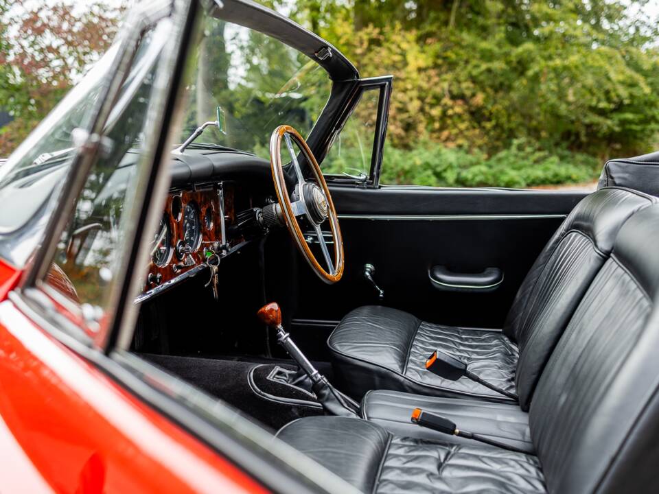 Afbeelding 41/50 van Jaguar XK 150 DHC (1959)