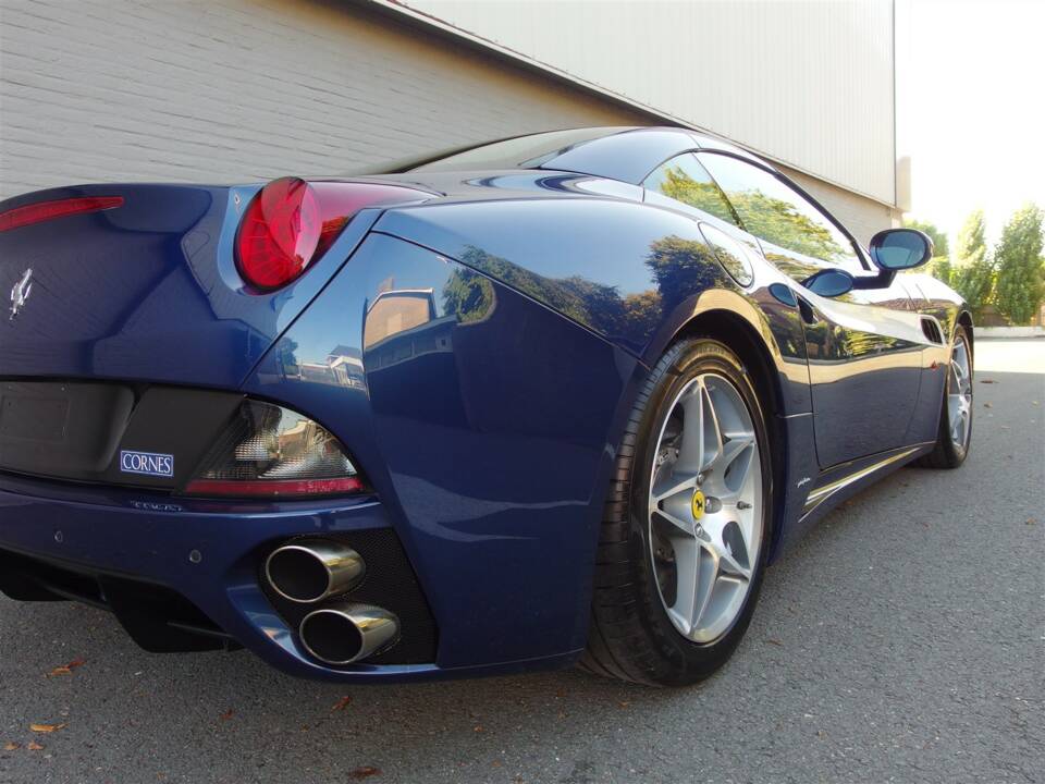 Bild 27/99 von Ferrari California (2009)