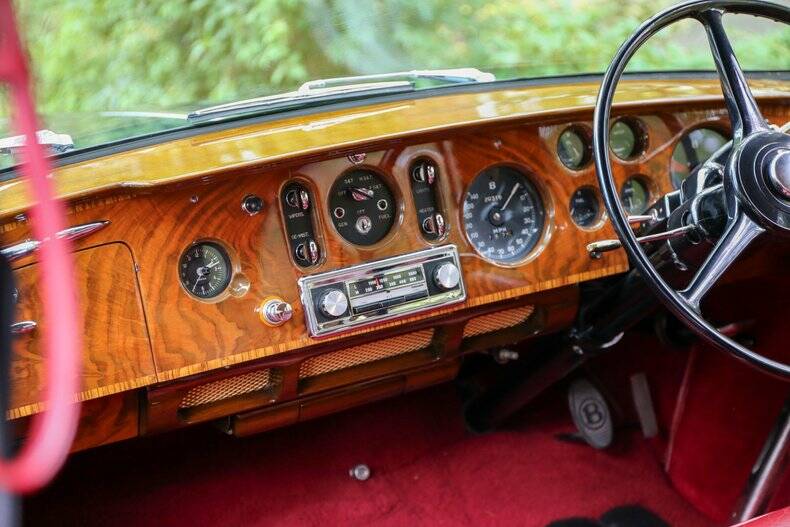 Image 12/49 of Bentley S 3 Continental Flying Spur (1964)