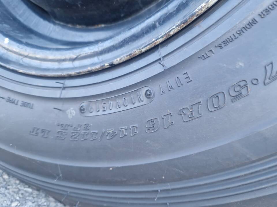 Image 11/54 of Land Rover 109 (1970)