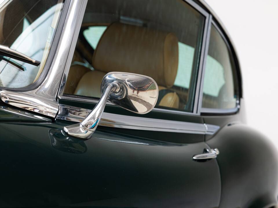 Image 20/26 de Jaguar Type E V12 (2+2) (1971)