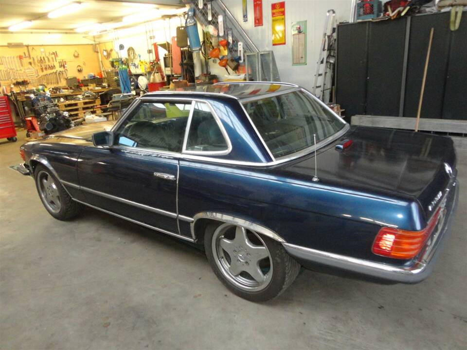 Image 16/50 of Mercedes-Benz 380 SL (1982)