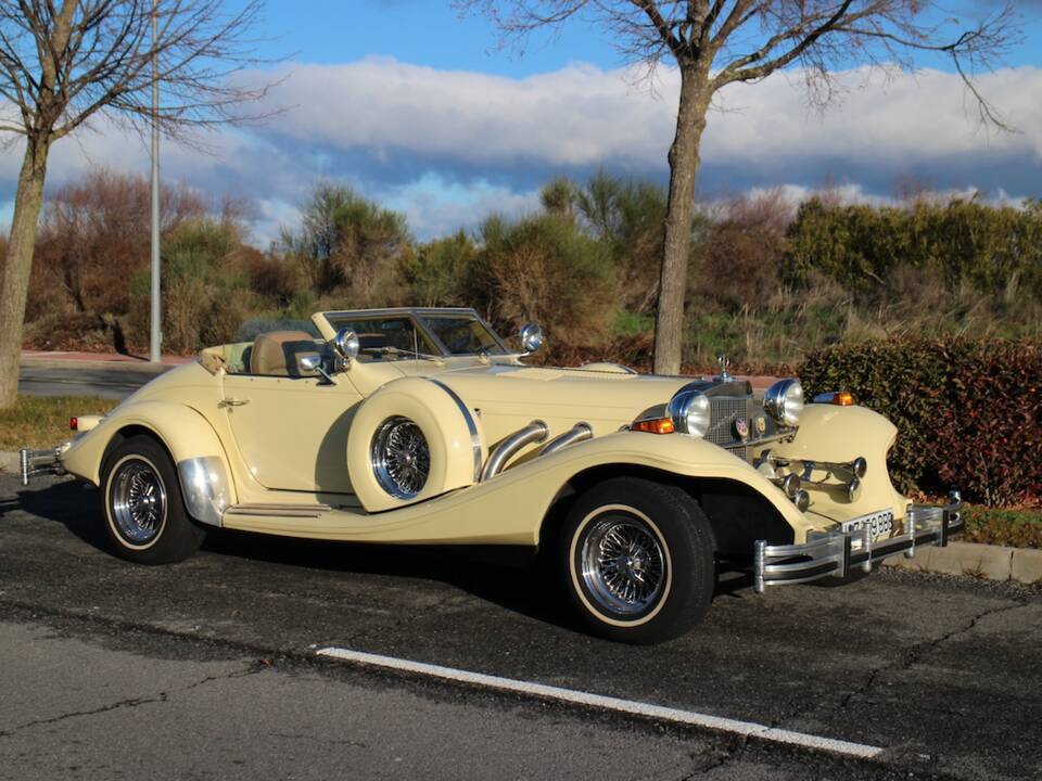 Afbeelding 1/9 van Excalibur Roadster IV (1984)