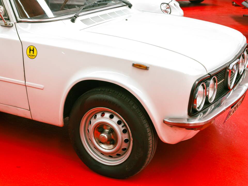 Bild 7/34 von Alfa Romeo Giulia Nuova Super 1600 (1979)