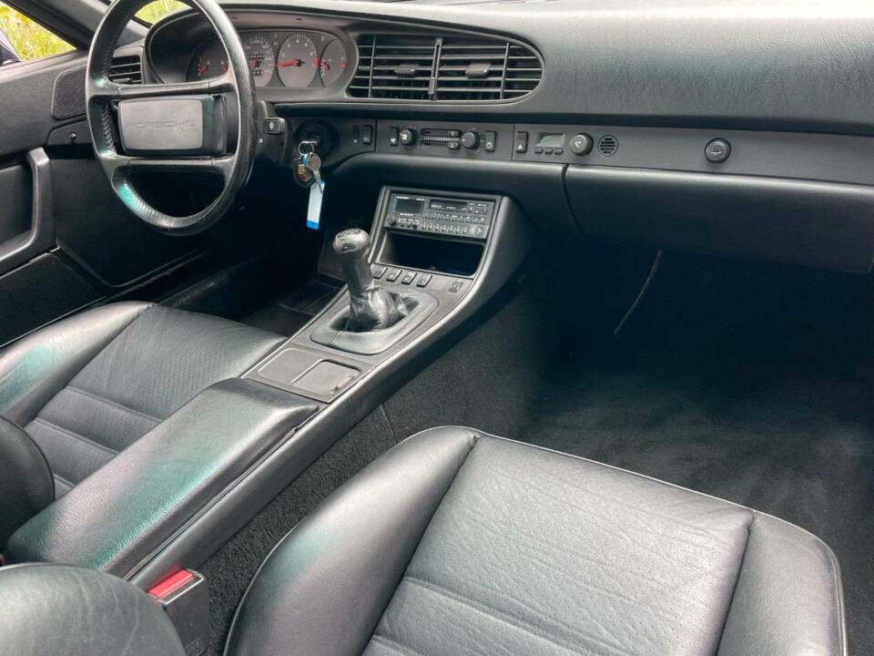 Image 16/20 of Porsche 944 S2 (1991)
