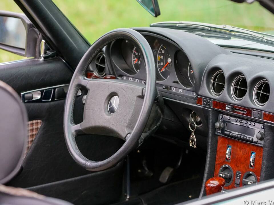 Bild 35/59 von Mercedes-Benz 280 SL (1985)