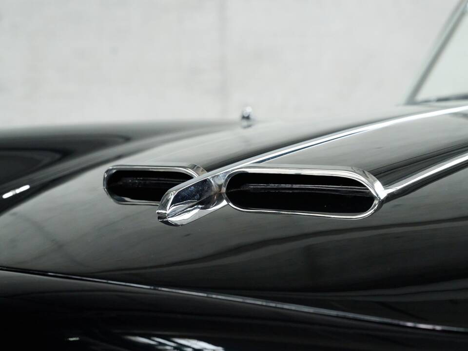Image 45/50 of Alfa Romeo 2000 Spider (1959)