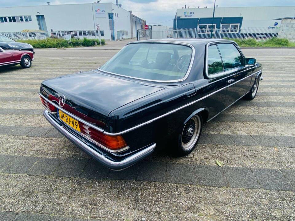 Afbeelding 42/50 van Mercedes-Benz 230 C (1980)