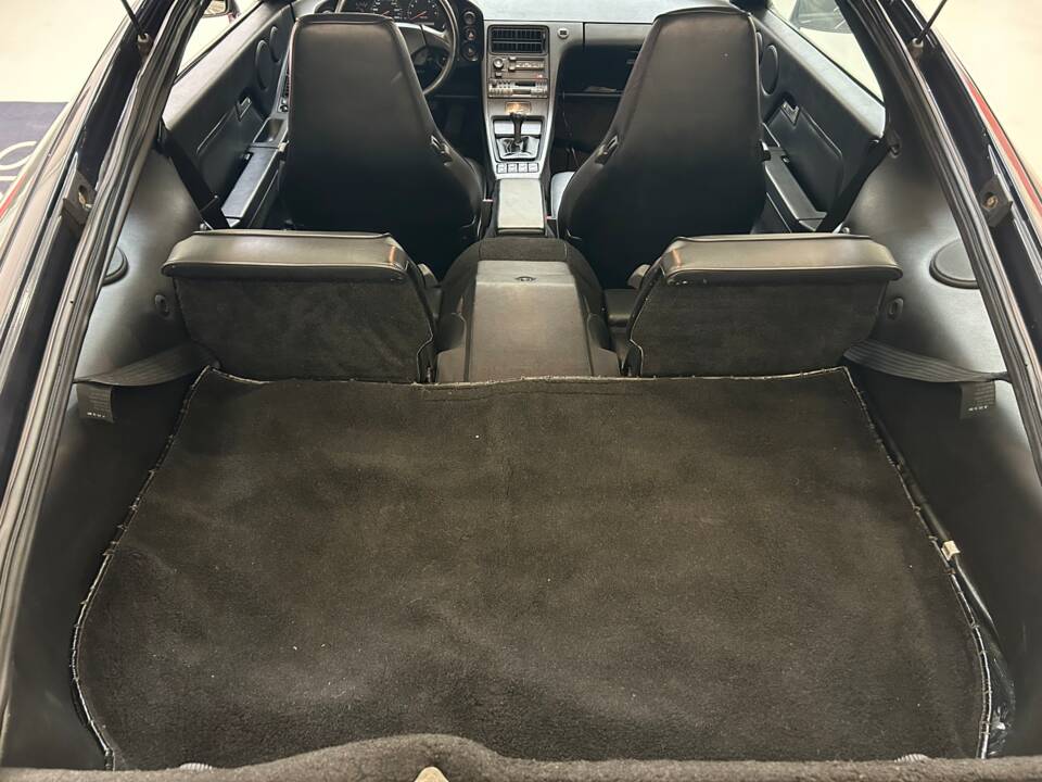 Image 23/63 of Porsche 928 GT (1989)