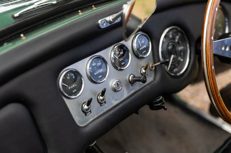 Bild 46/50 von Daimler SP 250 (1960)