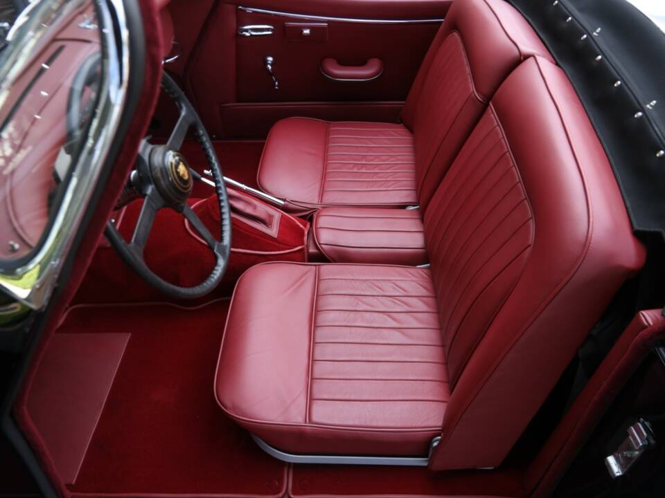 Image 3/50 de Jaguar XK 150 3.4 S OTS (1958)