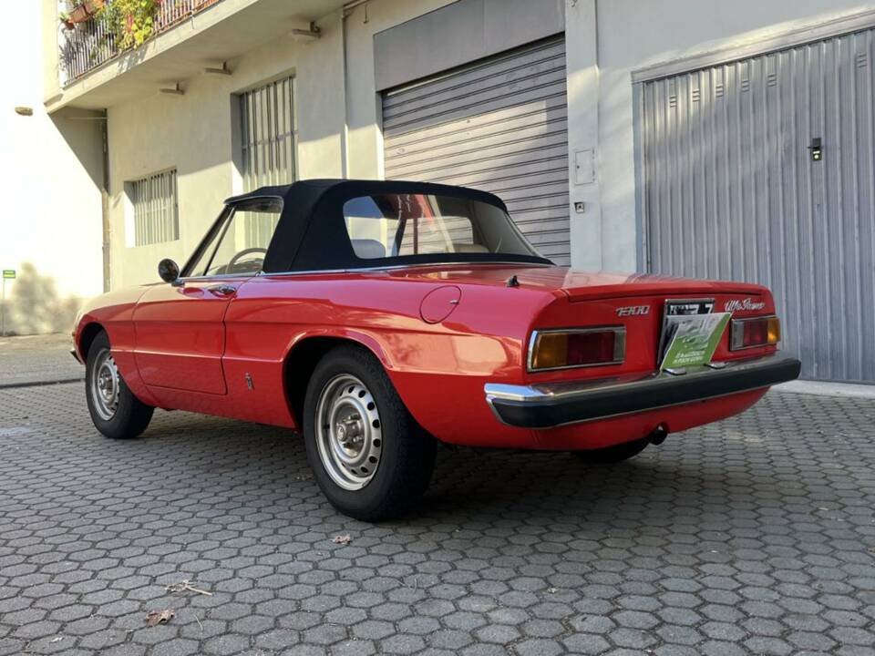 Bild 3/50 von Alfa Romeo Spider 1300 Junior (1973)