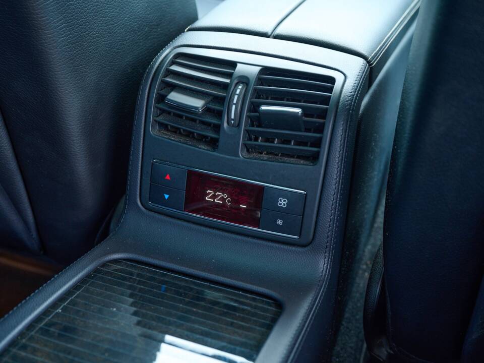 Immagine 46/50 di Mercedes-Benz CLS 350 (2014)