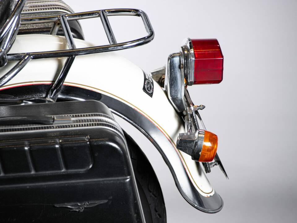 Bild 15/44 von Moto Guzzi California II (1983)