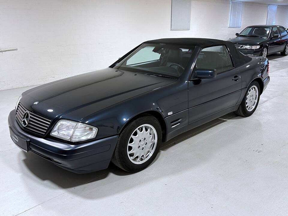 Bild 8/32 von Mercedes-Benz SL 500 (1997)