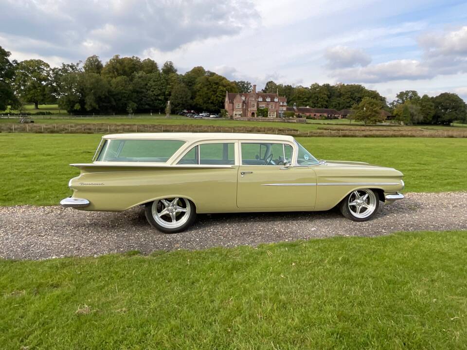 Image 4/57 of Chevrolet Nomad Station Wagon (1959)