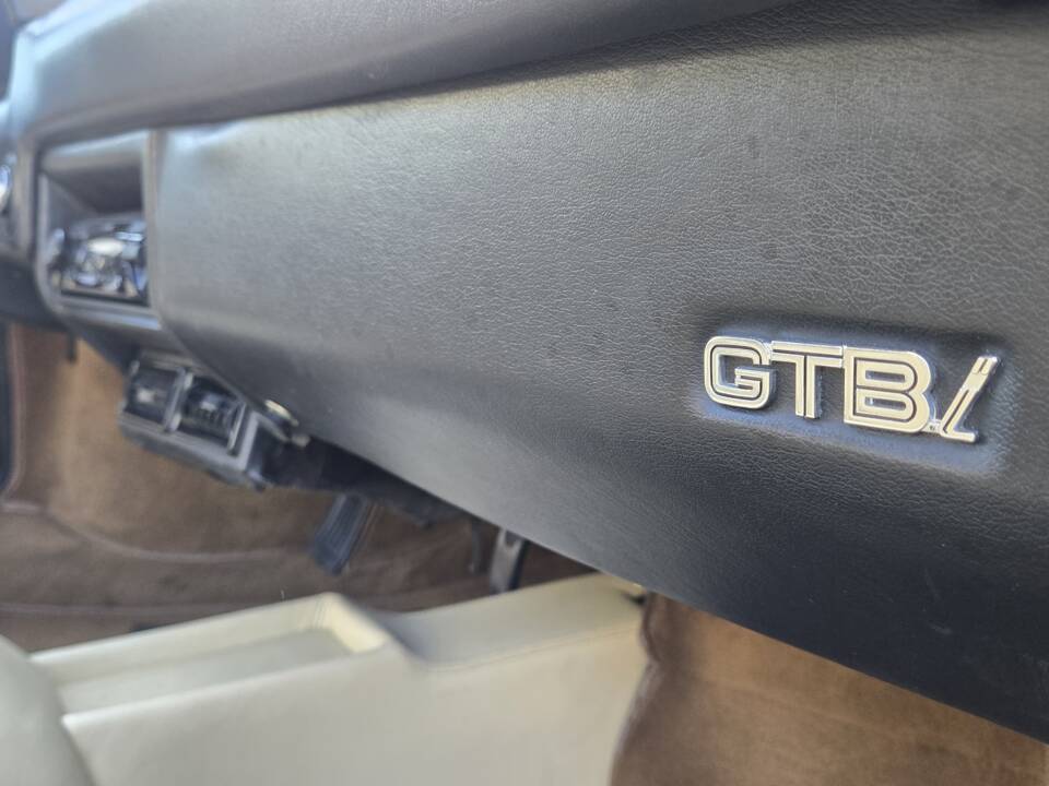 Image 66/95 of Ferrari 308 GTBi Quattrovalvole (1984)