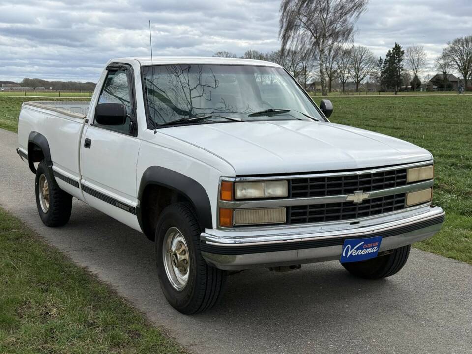 Image 3/22 of Chevrolet C2500 (1992)