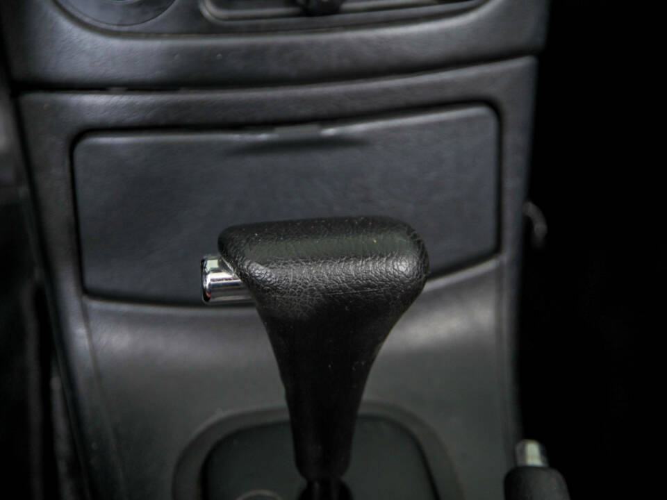 Image 25/50 of Honda CRX del Sol ESi (1996)