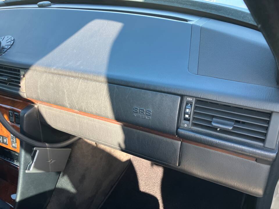 Immagine 20/44 di Mercedes-Benz E 500 (1993)