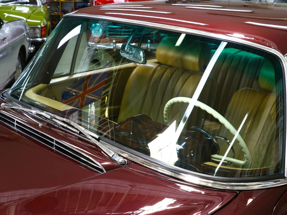 Bild 11/39 von Mercedes-Benz 220 SE b (1964)