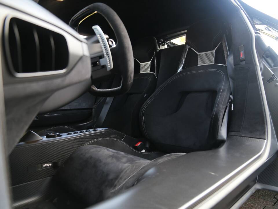Image 23/50 of Ford GT Carbon Series (2021)