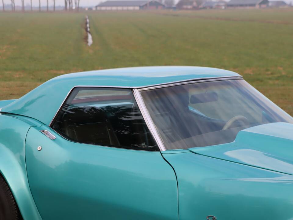 Image 19/50 of Chevrolet Corvette Stingray (1972)