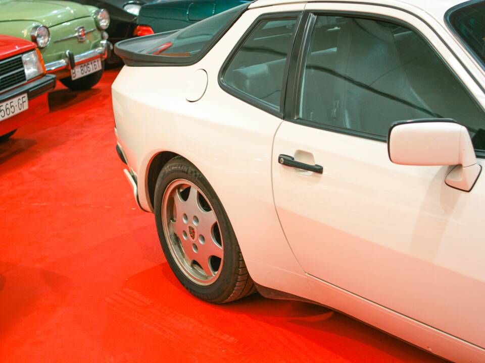 Image 5/45 of Porsche 944 S2 (1989)
