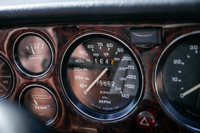 Image 10/47 of Triumph Stag (1975)