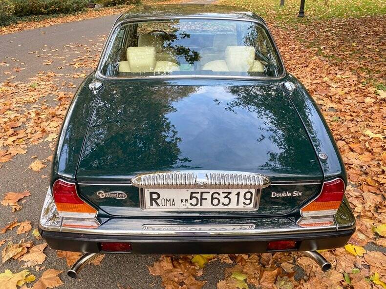 Bild 48/50 von Daimler Double Six (1992)