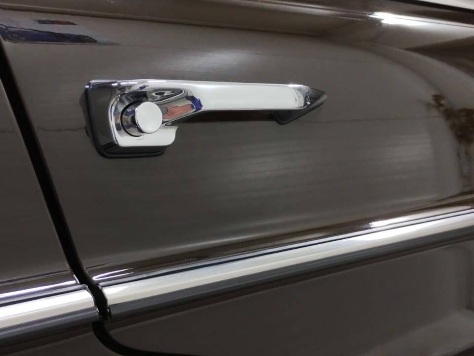 Bild 23/25 von Mercedes-Benz 200 (1969)