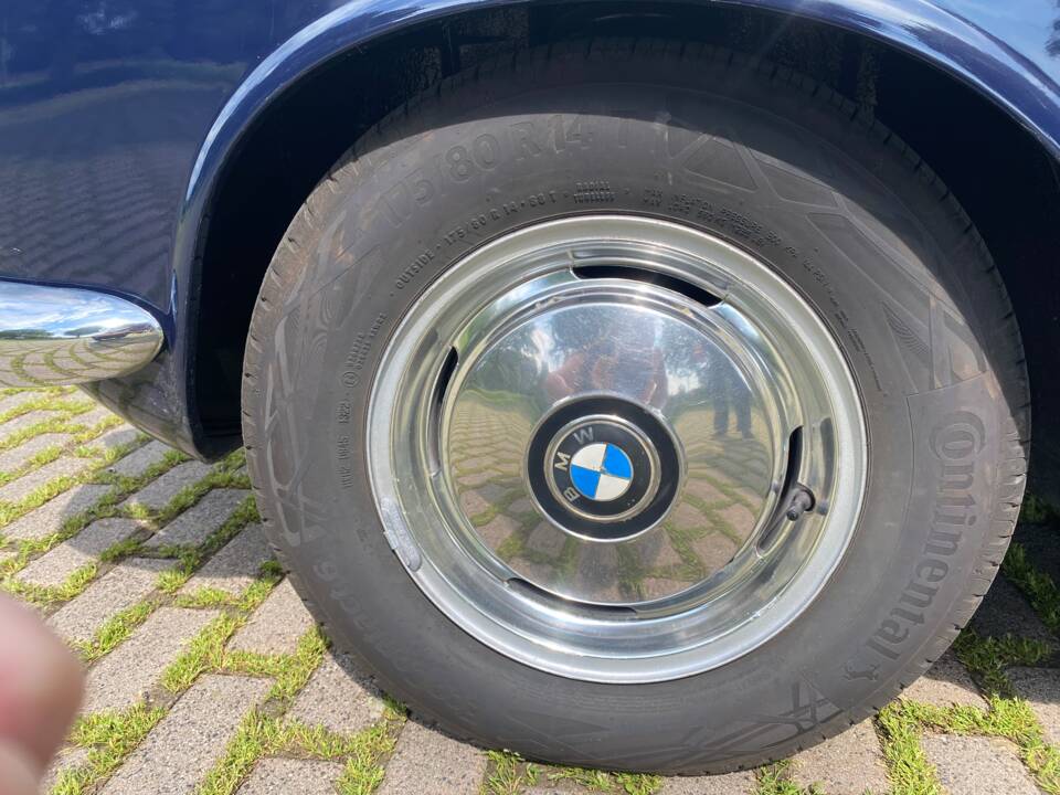 Image 62/79 of BMW 2000 CS (1969)